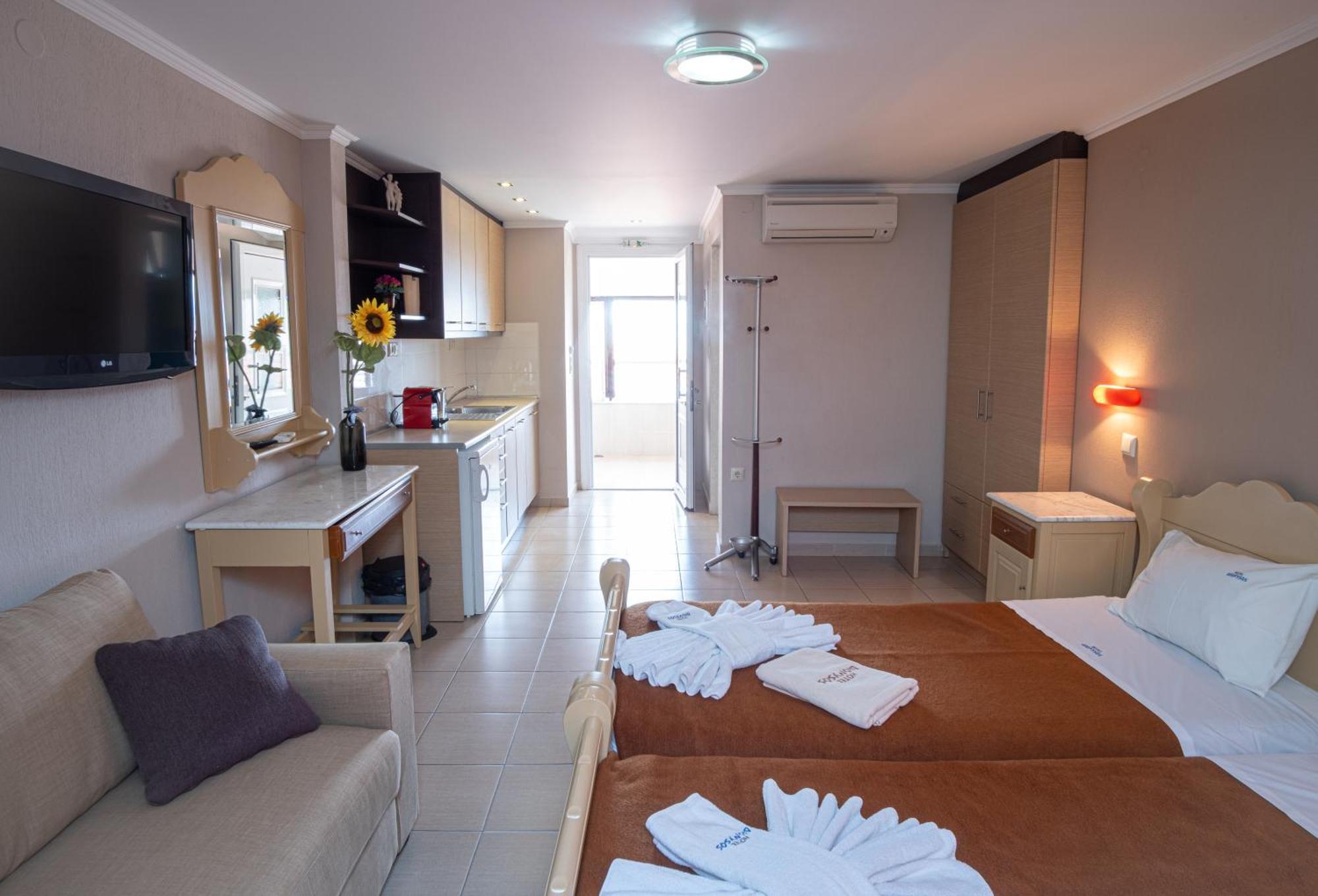 Hotel Dionysos Polichrono ポリフロノ エクステリア 写真